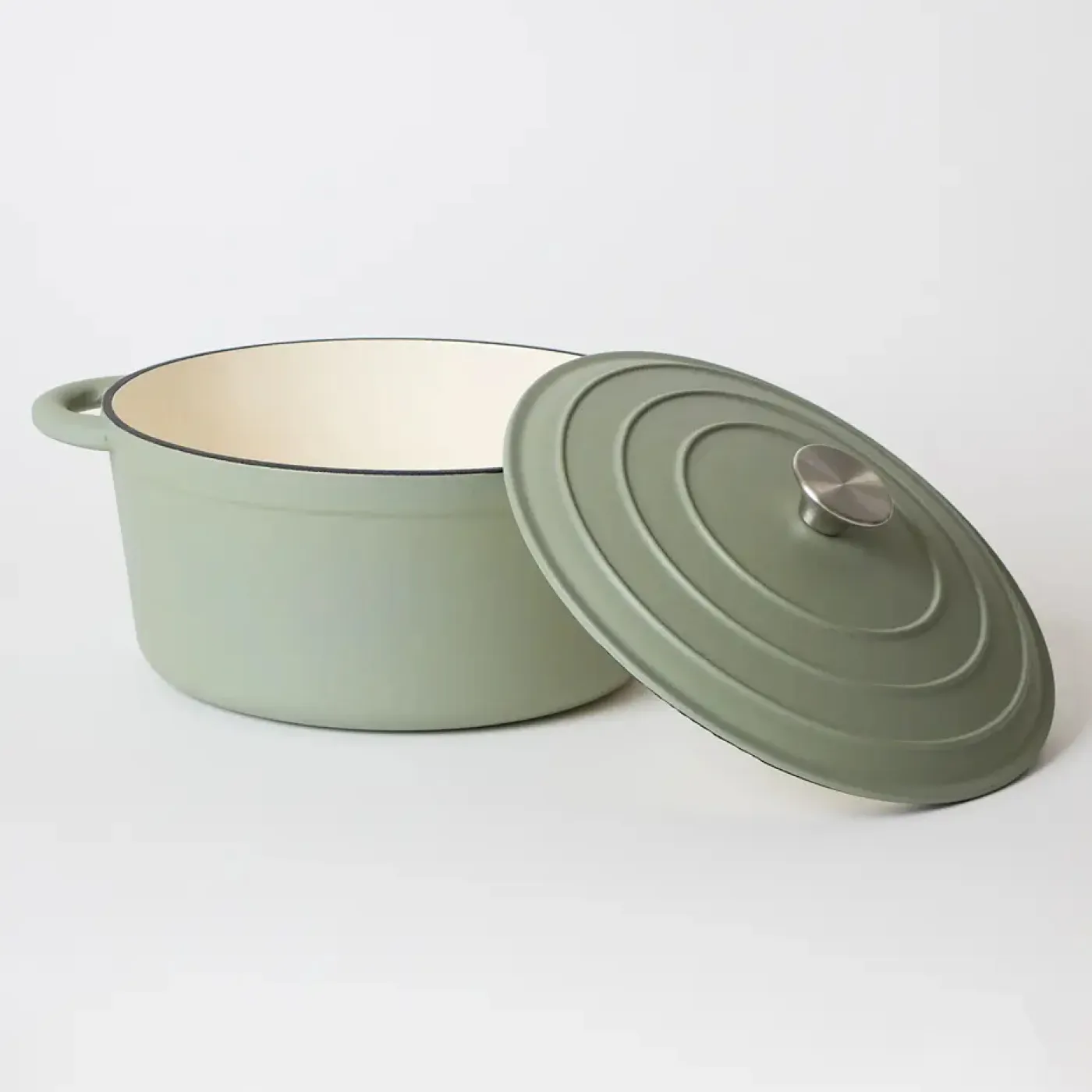 George Collective - Cast Iron Round Casserole 28cm - Matte Sage/Silver Lid – Image 2