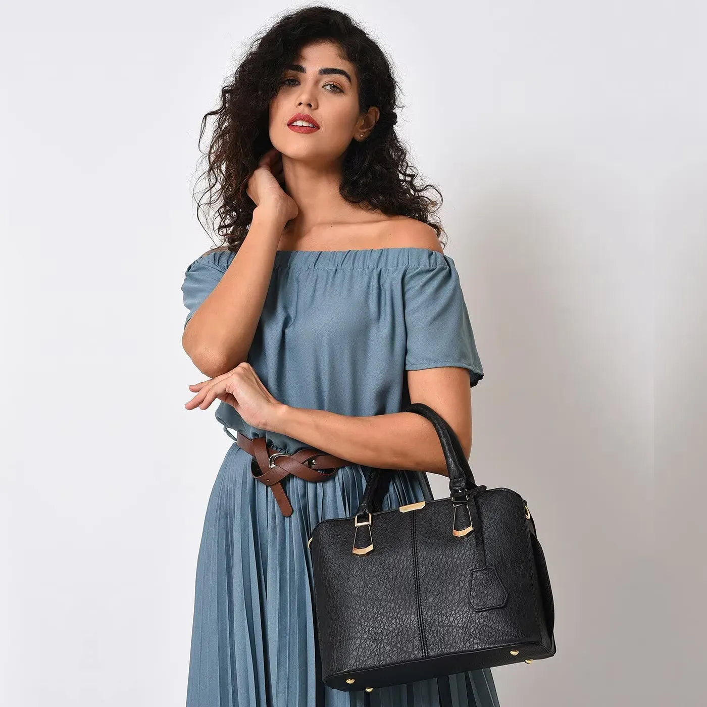 Women's Leather Handbag (Black) – Image 2